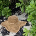 Letni kapelusz . sensual ZEEGMA  Hat . Bucket . Straw . Nakrycie głowy . Słomkowy kapelusz . Boho styl . Nude . Karmel . Camel . Klawisz letni . Plażowy . Przeciwsłoneczny . Modny . Pleciony słomkowy . Sensual Boho Line , flappy