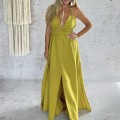 Sukienka długa , zwiewna , boho sukienka m. Maxi . Boho chic . Oliwkowa . Seledynowa , duży dekolt , wysokie rozcięcie . Gołe plecy . Modna letnia sukienka . Na ułóż . Na plażę . Hit lata . Sensual . Boho . Flavia