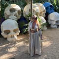 letni komplet damski bambusowy muślin naturalna tkanina przewiewny zestaw oversize top wiązany szyja plecy spodnie półkole przykrócone nogawki wakacyjny styl boho slow fashion resortowy look komfort elegancja lato premium jakość