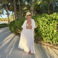 komplet letni bambusowy muślin sukienka kimono koszula maxi top wiązany spodnie szerokie resort wear boho naturalna tkanina przewiewna odzież wakacyjna plażowa styl minimalistyczny elegancki oversize lekkość komfort podróże lato piaskowy beż moda damska
